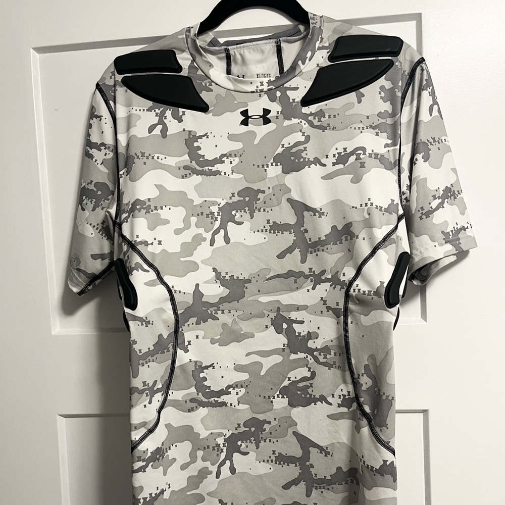 UA Men’s Gameday Compression Football Shirt Under Armour XL NWOT